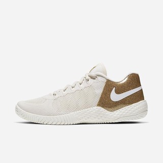 Adidasi Tenis Nike NikeCourt Flare 2 Hard-Court Dama Metal Aurii Metal Aurii | FHVL-31862